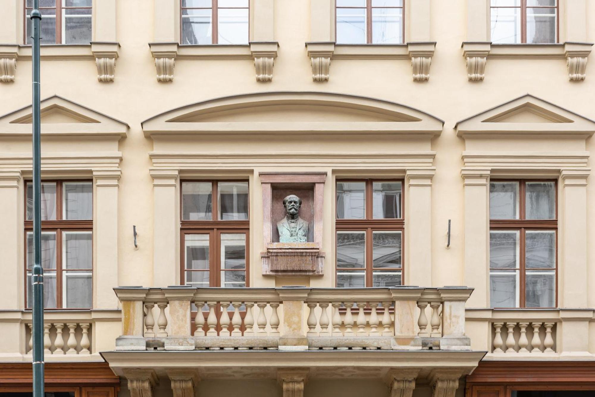 Turnkey I Antonin Dvorak Apartments Prague Luaran gambar