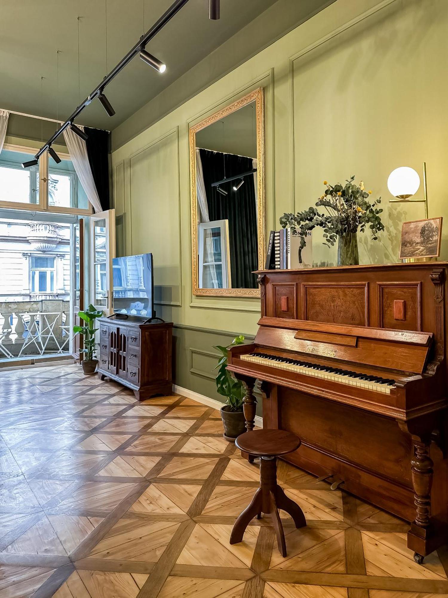 Turnkey I Antonin Dvorak Apartments Prague Bilik gambar